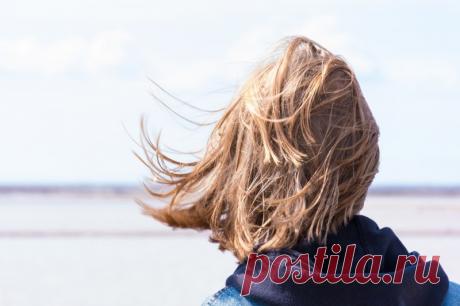 Если взрослая дочь "ищет себя"? — Чувствую себя обманутой, — жалуется пятидесятипятилетняя Валентина Романовна. — Дочь ушла в массажистки, представляешь? Это с ее-то блестящим образованием. На которое, между прочим, мы с отцом потра…