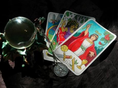 Заговор на монету, чтобы притягивались деньги