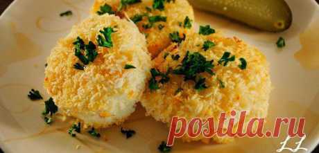 КАРТОФЕЛЬНЫЕ КОТЛЕТКИ. Ингредиенты 1. - 6 картофелин 2. - 1 средняя луковица 3. - 3 полоски бекона ...