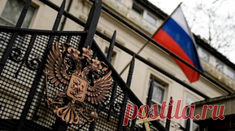 Россия высылает военного атташе Британии в качестве ответной меры. Российская Федерация в качестве ответной меры высылает из Москвы военного атташе Британии. Об этом Министерство иностранных дел заявило представителю британского посольства. Читать далее