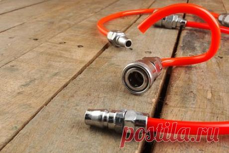 Рабочие вставили в 15-летнего подростка шланг, включили компрессор и погубили его