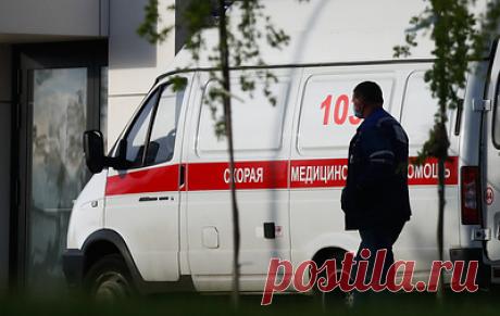 Источник: раненный в результате теракта комендант Бердянска умер в больнице. По словам председателя общественного объединения "Мы вместе с Россией" Владимира Рогова, он получил серьезные ранения и потерял много крови, его госпитализировали в тяжелом состоянии