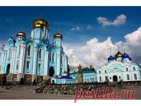 Благодатная Россия (Липецк - Задонск - Елец, 2 дня + ж/д)
Уникальные святыни чудесных городов-жемчужин русского православия - совсем рядом! Неутомительное путешествие на поезде и знакомство с удаленными городами с необыкновенной, интереснейшей историей. Подробное и неторопливое приобщение к великим чудотворным святыням Задонска, осененных незримым присутствием русского святого целителя Тихона Задонского, красивейшие старинные храмы и соборы очаровательного Ельца .