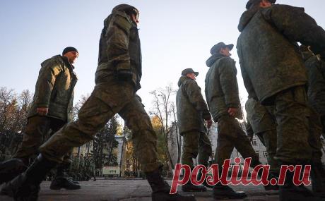 Депутаты предложили внести в законы термин «добровольческие формирования». Добровольческие формирования займутся выполнением «отдельных задач» в случае КТО, военного времени, военного положения либо при использовании армии за рубежом, предложили депутаты. Желающие будут заключать контракты