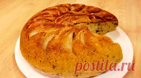 Пирог НА СКОВОРОДЕ с Яблоками Получается пышный, мягкий и очень-очень вкусный. Остается таким же мягким и на следующий день.