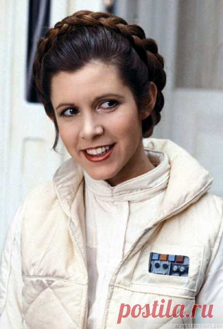 Кэрри Фишер, 21 октября, 1956
 • 27 декабря 2016