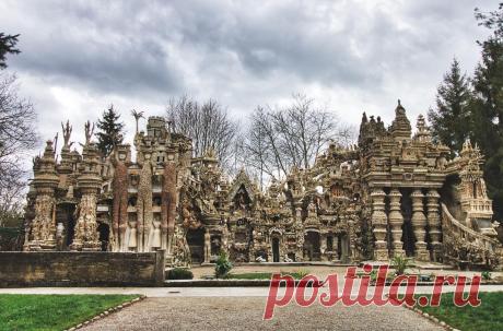 Jack в Instagram: «A shot I took of Palais Ideal du Facteur Cheval. (Postman Cheval's Ideal Palace)» 76 отметок «Нравится», 4 комментариев — Jack (@jackdoumanian) в Instagram: «A shot I took of Palais Ideal du Facteur Cheval. (Postman Cheval's Ideal Palace)»