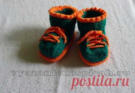 Как вязать пинетки спицами |