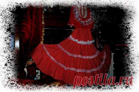 Моя работа. Сшила бохо ярусную юбку в горошек.21.03.14.