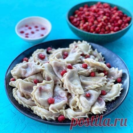 Вареники с земляникой