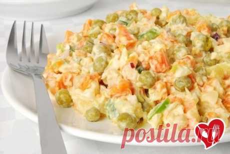 Салат «Николь» с куриной грудкой.
Ингредиенты:
Куриная грудка варёная — 200 г,
маложирный сыр — 200 г,
морковь сырая — 200 г,
зелёный горошек — 1 ст. л.,
йогурт натуральный — 100 г,
чеснок, соль по вкусу
Приготовление:
Грудку порезать на мелкие кусочки. Сыр и морковь натереть на крупной терке. Добавить горошек и заправить йогуртом, добавив раздавленный зубчик чеснока. Переложить все в салатницу.
Приятного аппетита!
#рецепт