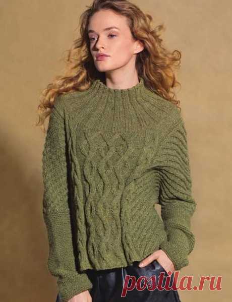 Пуловер спицами с круглой кокеткой и узором из кос - Портал рукоделия и моды