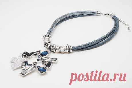 Колье Дискета