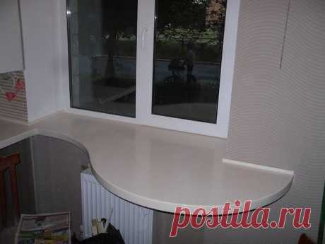 Кухонный стол вместо подоконника