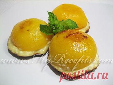 Сырники с персиками