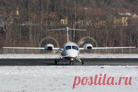 Фото Piaggio P.180 Avanti (D-IKSI) ✈ FlightAware