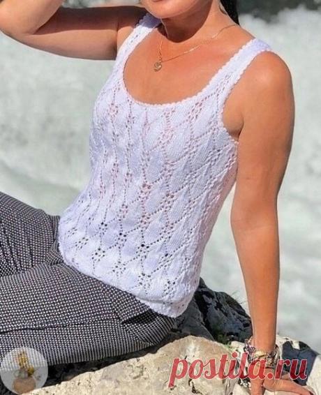Нежный геометрический узор для летней майки спицами