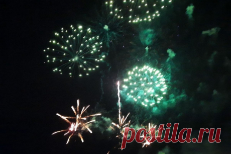На Камчатке отменили новогодние салюты из-за трагедии в Белгороде. Праздничные фейерверки отменили власти Петропавловска-Камчатского, Вилючинска и Паланы.