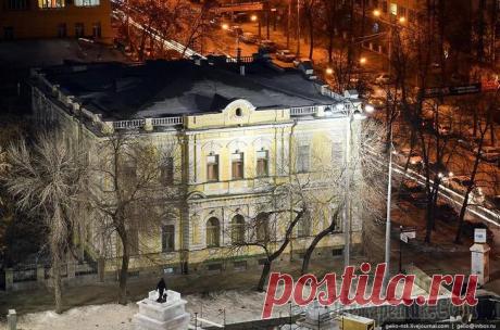 Красная линия Екатеринбурга. Особняк С.Тупикова.