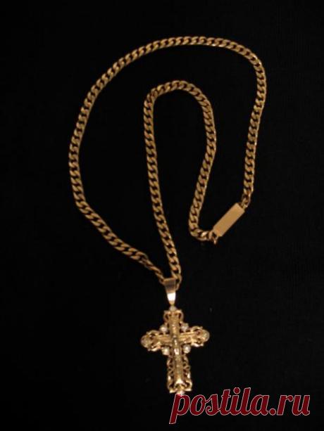 Что делать если нашел на улице чужой крестик: сильный заговор.
Найдя на улице кем- то потерянный крестик, Вы просто обязаны обезвредить его специальным магическим заговором.Дорогие мои, чужой крестик- пусть даже золотой или серебряный- это вместилище пагубных по…