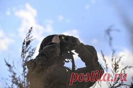 Военный аналитик объяснил причины подвоза западной техники для ВСУ. Военный аналитик Алексей Леонков объяснил причины, по которой подвоз западной техники для Вооруженных сил Украины продолжается. По его словам, для ударов высокоточным оружием по транспорту с вооружениями необходимы своевременные и достоверные данные разведки, в противном случае это станет тратой боеприпасов.