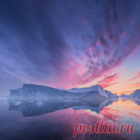 «Краски Севера». Гренландия. Автор фото — Даниил Коржонов: nat-geo.ru/photo/user/14636/ Добрых снов и хороших выходных.