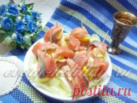 Канапе с красной рыбой и сыром - рецепт с фото