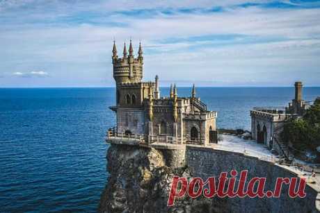 Байдена призвали прекратить поддерживать притязания Украины на Крым. Обозреватель Стивен Вертхайм заявил, что сохранение суверенитета Украины соответствует интересам США и НАТО. Однако это не требует от американского президента США Джо Байдена поддерживать притязания Киева на Крым. «Возвращение Крыма — маловероятная перспектива», — подчеркнул журналист.