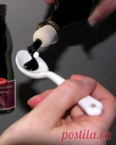 Как приготовить бальзамический уксус дома
В магазинах бальзамический уксус стоит не дёшево, не всякому по карману, а польза его в домашней кулинарии неоценима, не случайно он получил статус короля уксусов. Буквально добавив капельку в разные…