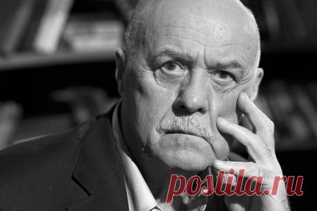 «Обратился к врачам лишь после возвращения в Москву». Скончался режиссер Станислав Говорухин