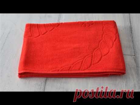 Подметила эту идею на отдыхе в Лазаревском. Взяла новое полотенце и пришила к нему ткань. Пляжное полотенце - трансформер.