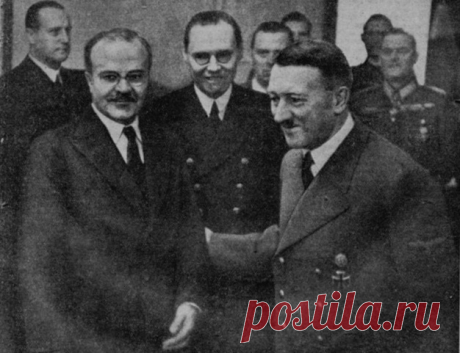 14 июня 1941 года нарком иностранных дел Вячеслав Молотов заявил, что только идиот мог бы сейчас думать о нападении на Советский Союз. За полгода до этого состоялась встреча Вячеслава Молотова с Адольфом Гитлером. О том, «Что это было?», - историки спорят до сих пор.