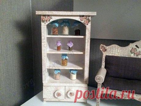 Miniature furniture set