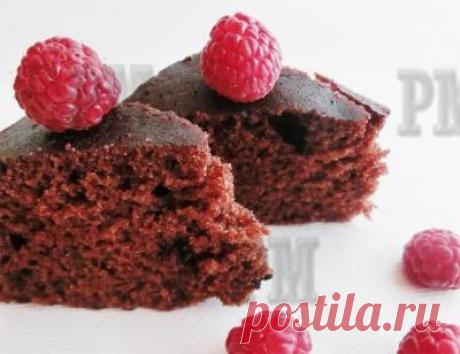 Постный бисквит - Подходит для вегетарианцев или в пост - все продукты растительного происхождения.
Можно использовать как основу для торта или кушать просто так.