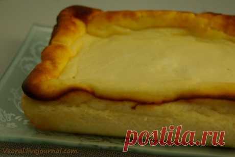 Ванильная запеканка с творогом Не знаю, кто как, а я люблю манную кашу. Наверное потому что не ходила в детский сад и не успела привить ненависть к манным кашам, запеканкам, компотам и прочим ужасам жизни в детском саду. Вообще люблю ее как - когда в последний раз кушала - не помню даже приблизительно, упаковка манки стоит в…