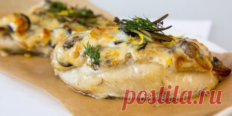 РЫБА С ШАМПИНЬОНАМИ И СЫРОМ