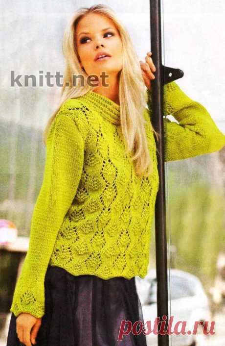 Пуловер салатового цвета