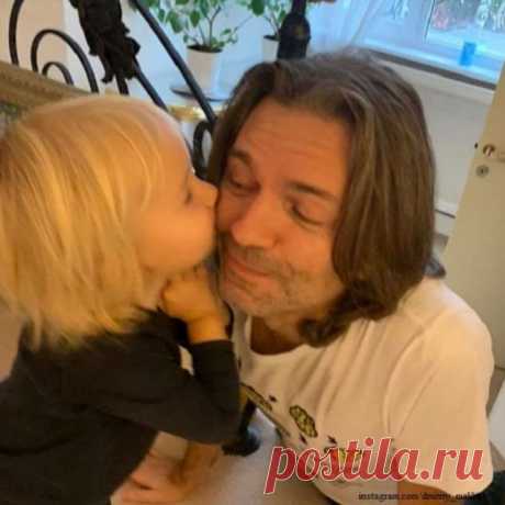 «Как мило»: Дмитрий Маликов показал, как проводит время с подросшим сыном | Краше Всех