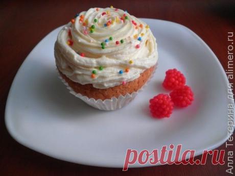 👌 Ванильные капкейки, рецепты с фото Вы помните, кем вы мечтали быть в детстве? Я хотела быть поваром-кондитером. Мне хотелось научиться создавать красивые цветы и узоры из крема, печь вкусные торты. Но стала я эконом...