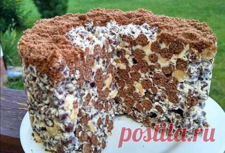 Простой и быстрый торт без выпечки можно приготовить за пару минут из шоколадных шариков…