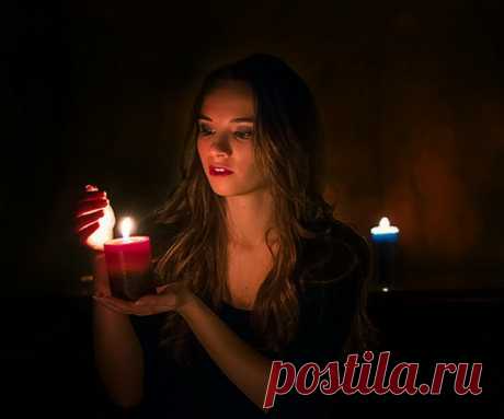 Онлайн консультация бесплатных гадалок, ясновидящих, экстрасенсов, тарологов, астрологов Бесплатные гадалки и ясновидящие - онлайн гадания на все случаи жизни. Карты Таро, Руны, книга вопросов и ответов, цыганский расклад