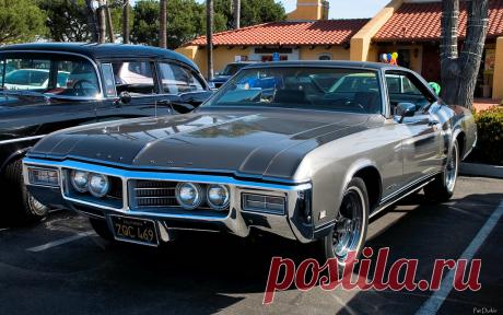 1969 Buick Riviera - Silver Beige Mist - fvl