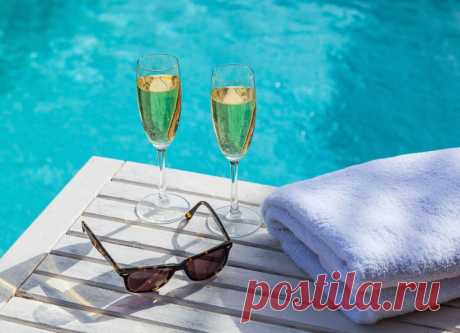 Грайливий настрій: чим відрізняються шампанське, іспанська кавá та просекко? | Блог Мetro