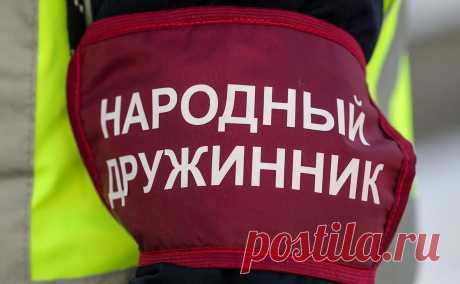 В Курской области народные дружины перевели на круглосуточное дежурство. В круглосуточном режиме дружинники в Курской области будут работать до особого распоряжения. Они патрулируют приграничные районы и охраняют объекты критической инфраструктуры