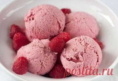 Сливочное малиновое мороженое + 167 рецептов мороженого