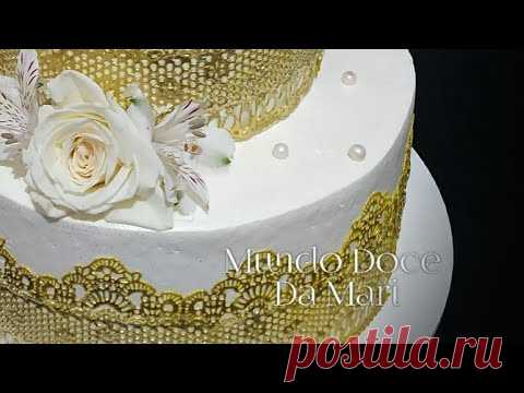 Bolo De Bodas De Ouro / 2 Andares com Flores Naturais