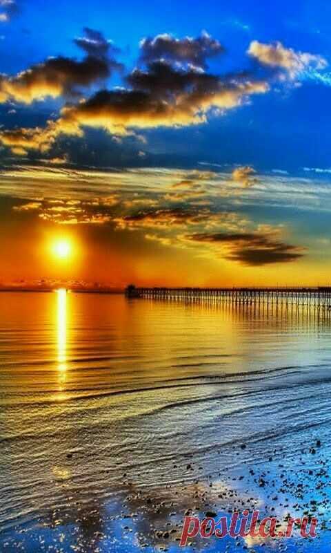 Absolutely Stunning Sunset - Beautiful Nature. 
Sunset  |   Pinterest • Всемирный каталог идей