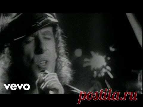 Scorpions - Wind Of Change (Official Music Video)