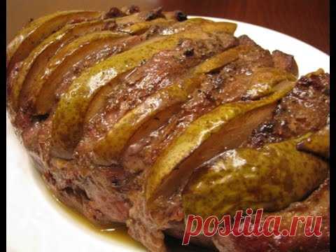 Нежное запеченное мясо свинины с ароматной грушей политое вкуснейшим соусом — вы пробовали такое