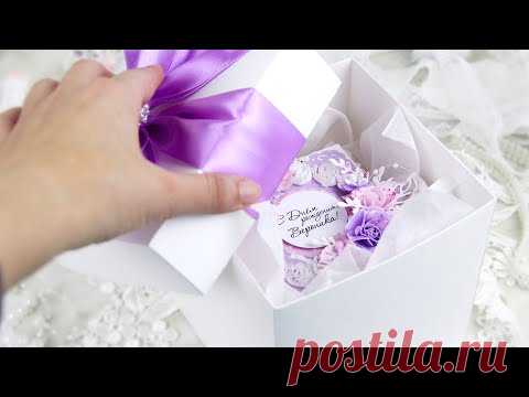 Цветочная коробочка с сюрпризом на Совершеннолетие / Скрапбукинг / Открытка с цветами ручной работы
